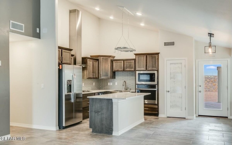 3877 Surmise Street, El Paso, TX 79938, 5 Habitaciones Habitaciones , ,3 BañosBaños,Residential,En Venta,3877 Surmise Street,917507