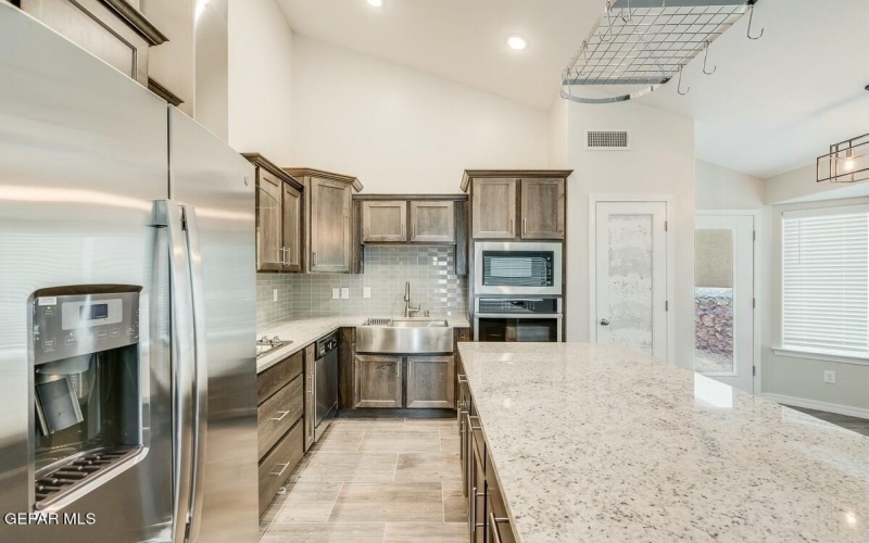 3877 Surmise Street, El Paso, TX 79938, 5 Habitaciones Habitaciones , ,3 BañosBaños,Residential,En Venta,3877 Surmise Street,917507