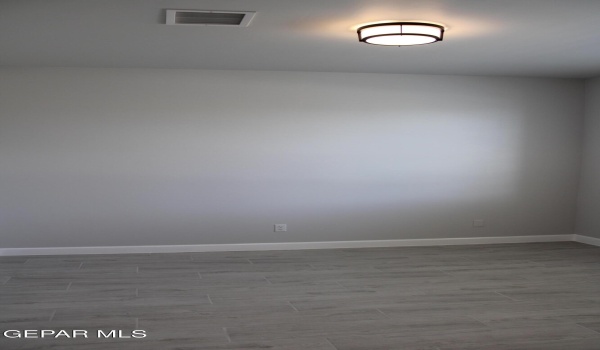 405 COLEFORD Lane, El Paso, TX 79928, 3 Bedrooms Bedrooms, ,2 BathroomsBathrooms,Residential Lease,For Rent,405 COLEFORD Lane,917652