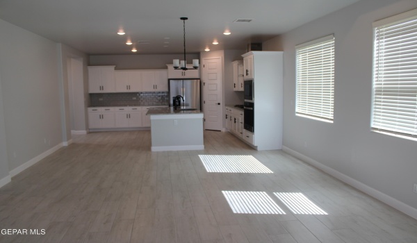 405 COLEFORD Lane, El Paso, TX 79928, 3 Bedrooms Bedrooms, ,2 BathroomsBathrooms,Residential Lease,For Rent,405 COLEFORD Lane,917652