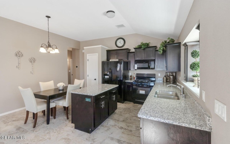 14278 Kayla Mia Drive, El Paso, TX 79938, 3 Bedrooms Bedrooms, ,2 BathroomsBathrooms,Residential,For Sale,14278 Kayla Mia Drive,917720