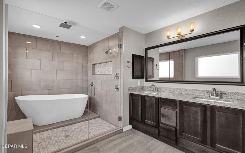 14337 Steve Joyce Parkway, Horizon City, TX 79928, 6 Bedrooms Bedrooms, ,3 BathroomsBathrooms,Residential,For Sale,14337 Steve Joyce Parkway,919291