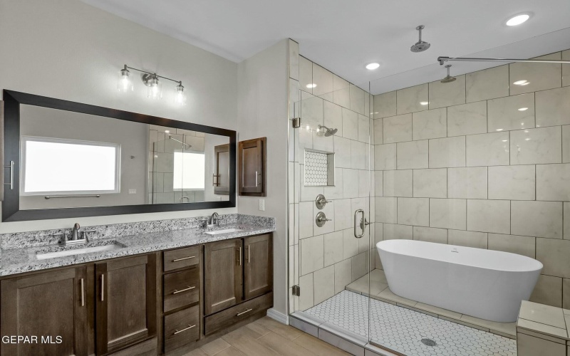 7417 Rio Rimac Drive, El Paso, TX 79934, 5 Habitaciones Habitaciones , ,3 BañosBaños,Residential,En Venta,7417 Rio Rimac Drive,919310