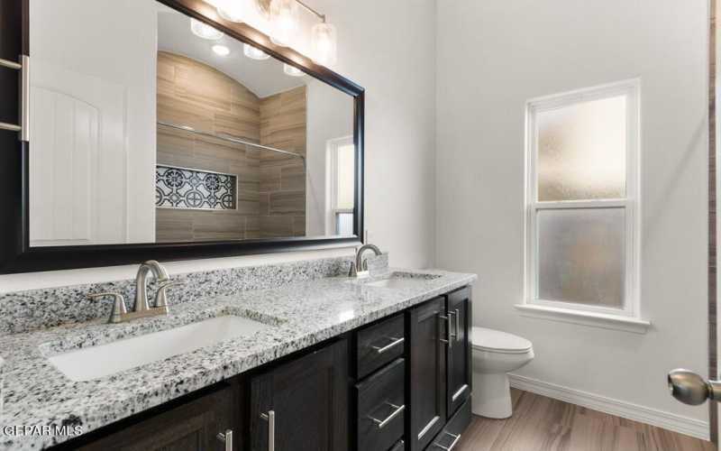 14349 Steve Joyce Parkway, El Paso, TX 79928, 6 Habitaciones Habitaciones , ,5 BañosBaños,Residential,En Venta,14349 Steve Joyce Parkway,919352
