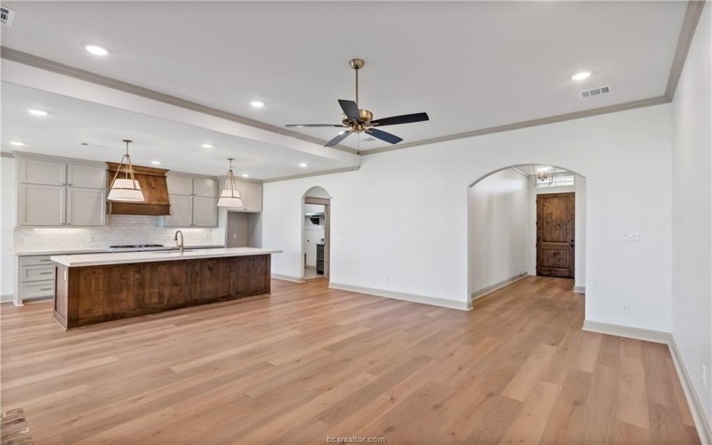 5006 Royal Arch Drive, Bryan, TX 77802, 4 Bedrooms Bedrooms, ,2 BathroomsBathrooms,Residential,For Sale,5006 Royal Arch Drive,24015539