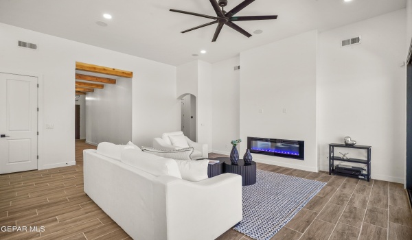 13012 POWICK Drive, El Paso, TX 79928, 4 Habitaciones Habitaciones , ,3 BañosBaños,Residential,En Venta,13012 POWICK Drive,919415