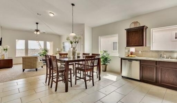 14324 Steve Joyce Parkway, Horizon City, TX 79928, 3 Habitaciones Habitaciones , ,2 BañosBaños,Residential,En Venta,14324 Steve Joyce Parkway,919445