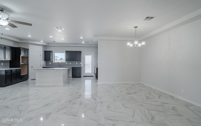 701 CEDARWOOD Avenue, El Paso, TX 79928, 3 Bedrooms Bedrooms, ,3 BathroomsBathrooms,Residential,For Sale,701 CEDARWOOD Avenue,919531