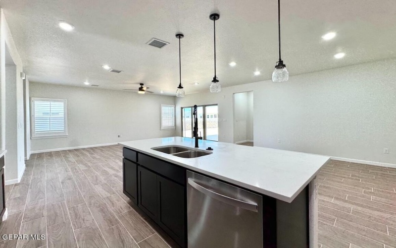 14617 Tierra Nectar Avenue, El Paso, TX 79938, 5 Bedrooms Bedrooms, ,3 BathroomsBathrooms,Residential,For Sale,14617 Tierra Nectar Avenue,919659