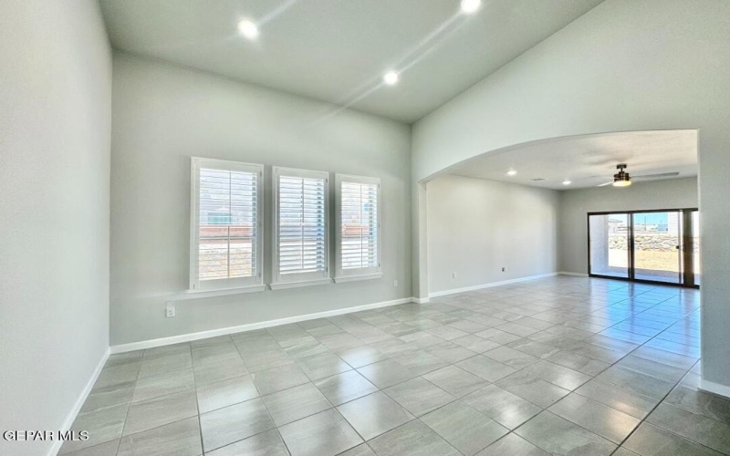 14613 Tierra Nectar Avenue, El Paso, TX 79938, 5 Habitaciones Habitaciones , ,3 BañosBaños,Residential,En Venta,14613 Tierra Nectar Avenue,919685
