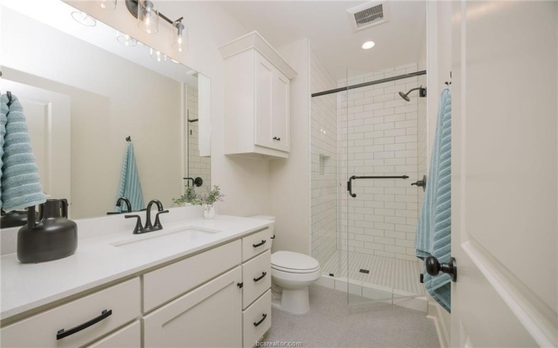 5032 Toscana Loop, Bryan, TX 77802, 4 Habitaciones Habitaciones , ,3 BañosBaños,Residential,En Venta,5032 Toscana Loop,24015787