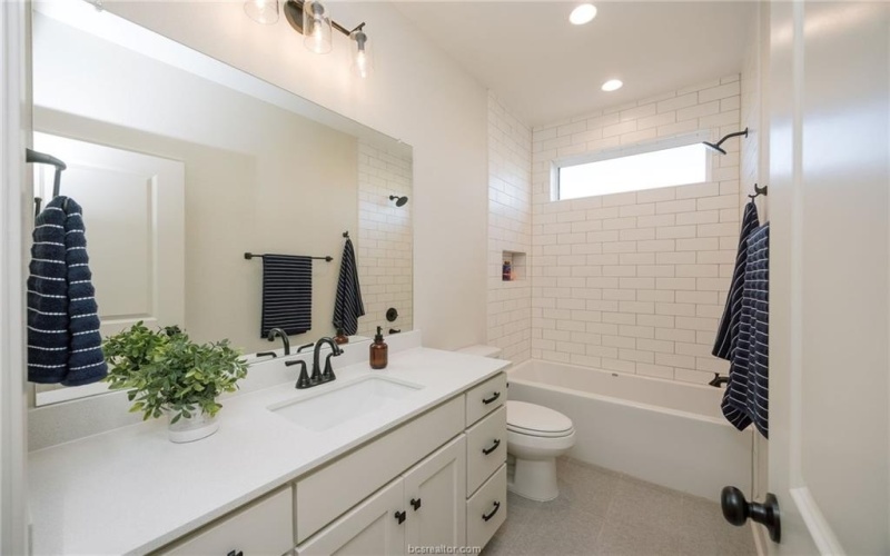 5032 Toscana Loop, Bryan, TX 77802, 4 Habitaciones Habitaciones , ,3 BañosBaños,Residential,En Venta,5032 Toscana Loop,24015787
