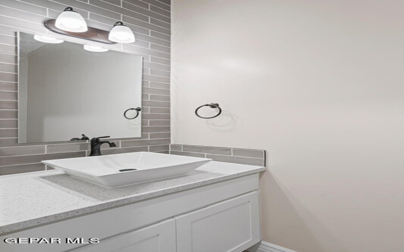 13960 Paseo Central Avenue, Horizon City, TX 79928, 4 Habitaciones Habitaciones , ,2 BañosBaños,Residential,En Venta,13960 Paseo Central Avenue,919815