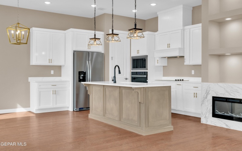 1031 VINTON Avenue unit: 1 #1, Canutillo, TX 79835, 3 Bedrooms Bedrooms, ,2 BathroomsBathrooms,Residential,For Sale,1031 VINTON Avenue unit: 1,919856