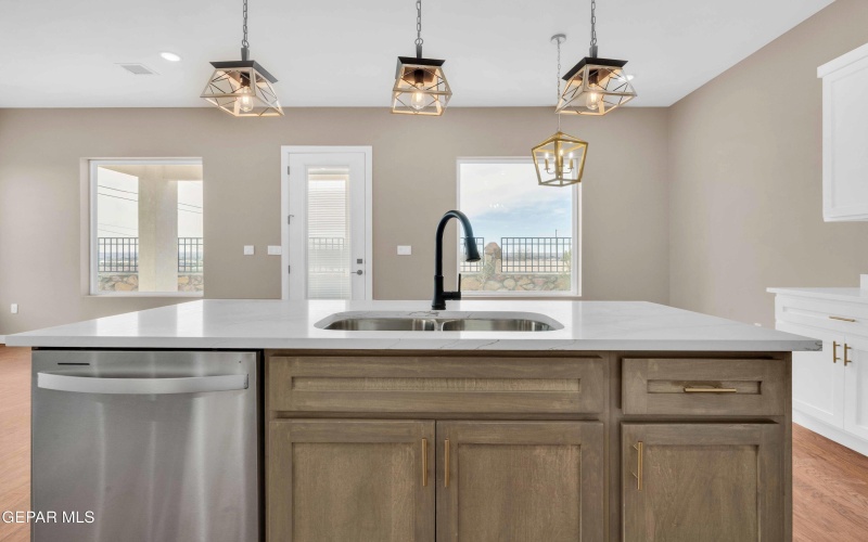 1031 VINTON Avenue unit: 1 #1, Canutillo, TX 79835, 3 Bedrooms Bedrooms, ,2 BathroomsBathrooms,Residential,For Sale,1031 VINTON Avenue unit: 1,919856