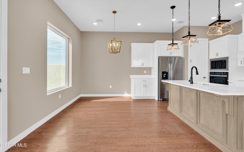 1031 VINTON Avenue unit: 1 #1, Canutillo, TX 79835, 3 Bedrooms Bedrooms, ,2 BathroomsBathrooms,Residential,For Sale,1031 VINTON Avenue unit: 1,919856