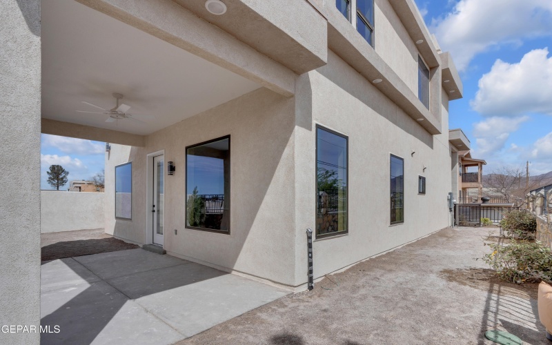 1031 VINTON Avenue unit: 1 #1, Canutillo, TX 79835, 3 Bedrooms Bedrooms, ,2 BathroomsBathrooms,Residential,For Sale,1031 VINTON Avenue unit: 1,919856