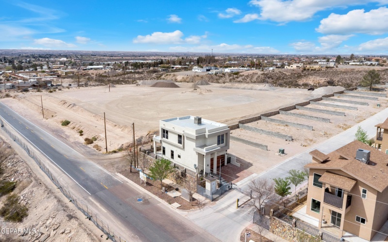 1031 VINTON Avenue unit: 1 #1, Canutillo, TX 79835, 3 Bedrooms Bedrooms, ,2 BathroomsBathrooms,Residential,For Sale,1031 VINTON Avenue unit: 1,919856