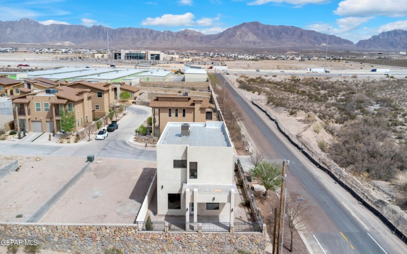 1031 VINTON Avenue unit: 1 #1, Canutillo, TX 79835, 3 Bedrooms Bedrooms, ,2 BathroomsBathrooms,Residential,For Sale,1031 VINTON Avenue unit: 1,919856