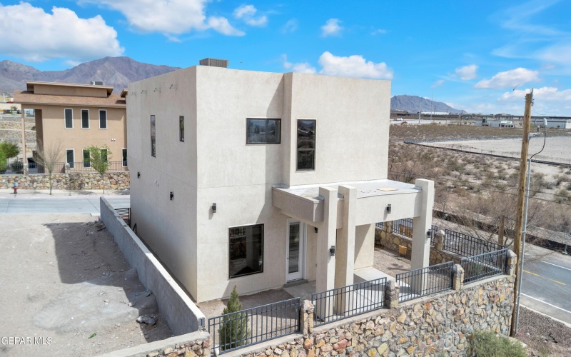 1031 VINTON Avenue unit: 1 #1, Canutillo, TX 79835, 3 Bedrooms Bedrooms, ,2 BathroomsBathrooms,Residential,For Sale,1031 VINTON Avenue unit: 1,919856