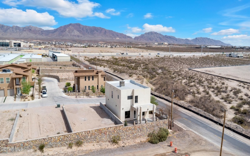1031 VINTON Avenue unit: 1 #1, Canutillo, TX 79835, 3 Bedrooms Bedrooms, ,2 BathroomsBathrooms,Residential,For Sale,1031 VINTON Avenue unit: 1,919856