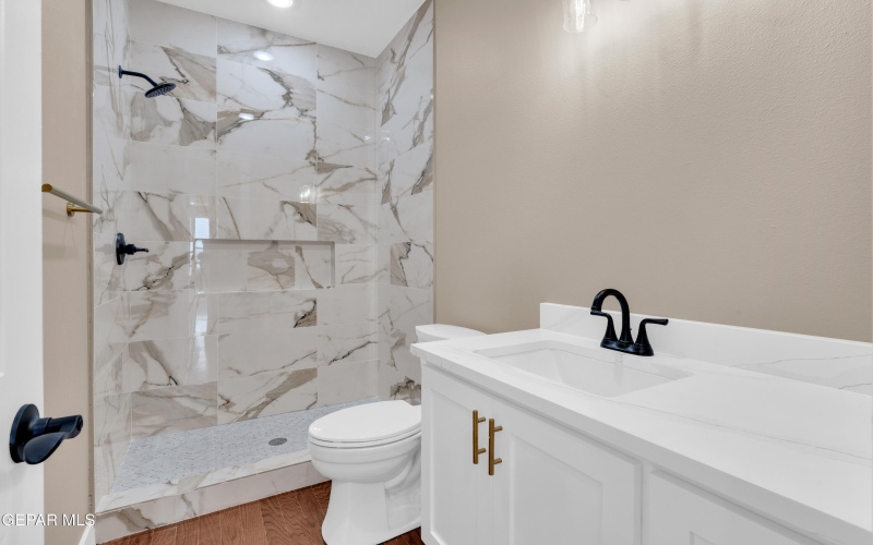 1031 VINTON Avenue unit: 1 #1, Canutillo, TX 79835, 3 Bedrooms Bedrooms, ,2 BathroomsBathrooms,Residential,For Sale,1031 VINTON Avenue unit: 1,919856