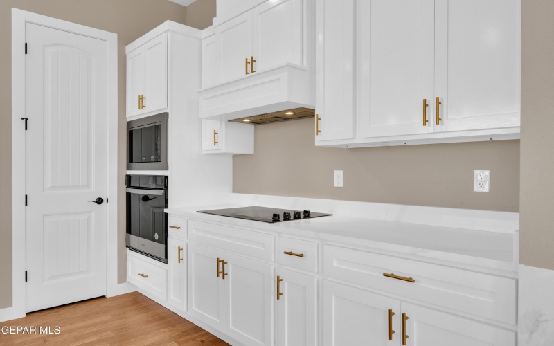 1031 VINTON Avenue unit: 16 #16, Canutillo, TX 79835, 3 Bedrooms Bedrooms, ,2 BathroomsBathrooms,Residential,For Sale,1031 VINTON Avenue unit: 16,919869