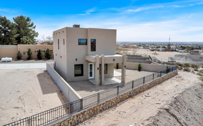 1031 VINTON Avenue unit: 16 #16, Canutillo, TX 79835, 3 Bedrooms Bedrooms, ,2 BathroomsBathrooms,Residential,For Sale,1031 VINTON Avenue unit: 16,919869