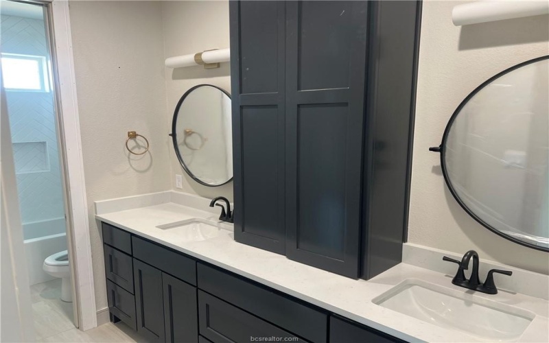 4901 Pearl River Court, College Station, TX 77845, 4 Bedrooms Bedrooms, ,3 BathroomsBathrooms,Residential,For Sale,4901 Pearl River Court,24015812