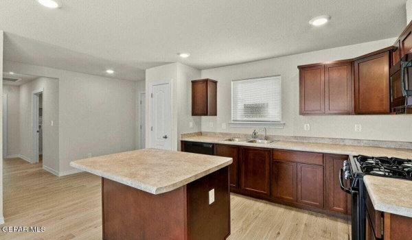 14413 Sabio, Horizon City, TX 79928, 3 Bedrooms Bedrooms, ,2 BathroomsBathrooms,Residential,For Sale,14413 Sabio,919922