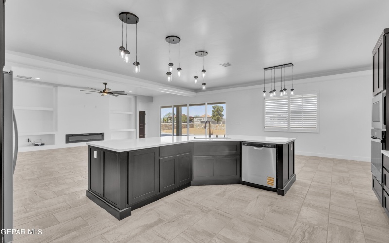 15011 Hinojos Avenue, El Paso, TX 79938, 4 Bedrooms Bedrooms, ,5 BathroomsBathrooms,Residential,For Sale,15011 Hinojos Avenue,919953