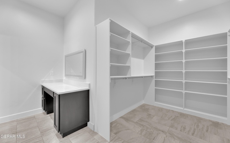 15011 Hinojos Avenue, El Paso, TX 79938, 4 Bedrooms Bedrooms, ,5 BathroomsBathrooms,Residential,For Sale,15011 Hinojos Avenue,919953
