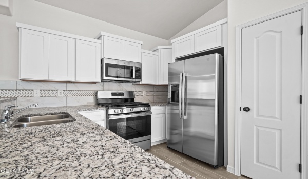 14328 Chris Zingo Lane Lane, El Paso, TX 79928, 3 Bedrooms Bedrooms, ,2 BathroomsBathrooms,Residential Lease,For Rent,14328 Chris Zingo Lane Lane,920168