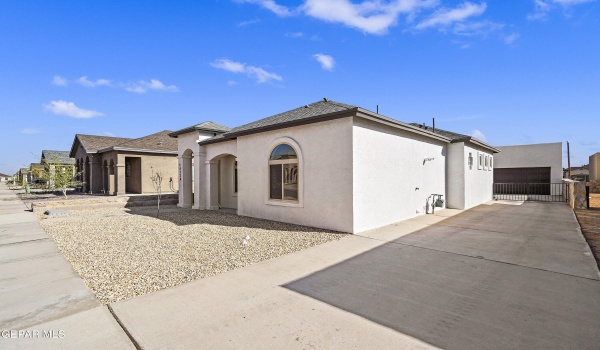 14328 Chris Zingo Lane Lane, El Paso, TX 79928, 3 Bedrooms Bedrooms, ,2 BathroomsBathrooms,Residential Lease,For Rent,14328 Chris Zingo Lane Lane,920168