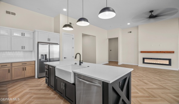 13356 Coldham Street, El Paso, TX 79928, 4 Habitaciones Habitaciones , ,3 BañosBaños,Residential,En Venta,13356 Coldham Street,920441