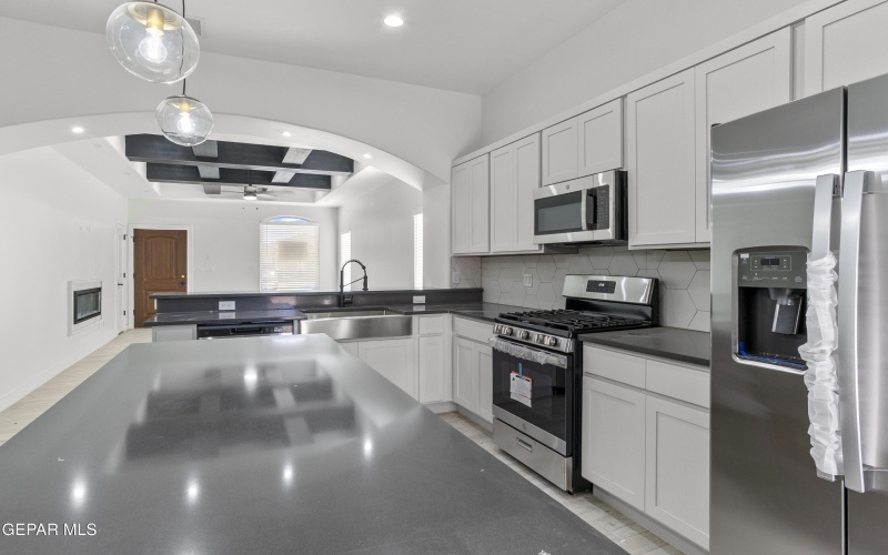 13889 Sky Harbor Avenue, Horizon City, TX 79928, 3 Bedrooms Bedrooms, ,2 BathroomsBathrooms,Residential,For Sale,13889 Sky Harbor Avenue,920477