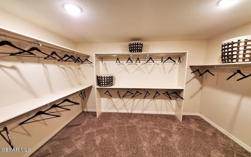 524 Golden Rise Street, El Paso, TX 79928, 4 Habitaciones Habitaciones , ,1 BañoBaños,Residential,En Venta,524 Golden Rise Street,920485