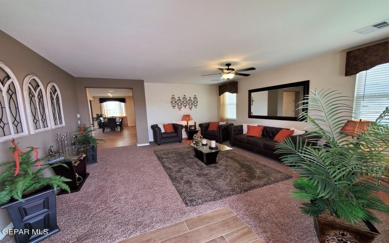 524 Golden Rise Street, El Paso, TX 79928, 4 Habitaciones Habitaciones , ,1 BañoBaños,Residential,En Venta,524 Golden Rise Street,920485