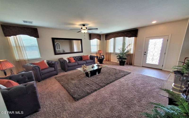 524 Golden Rise Street, El Paso, TX 79928, 4 Habitaciones Habitaciones , ,1 BañoBaños,Residential,En Venta,524 Golden Rise Street,920485