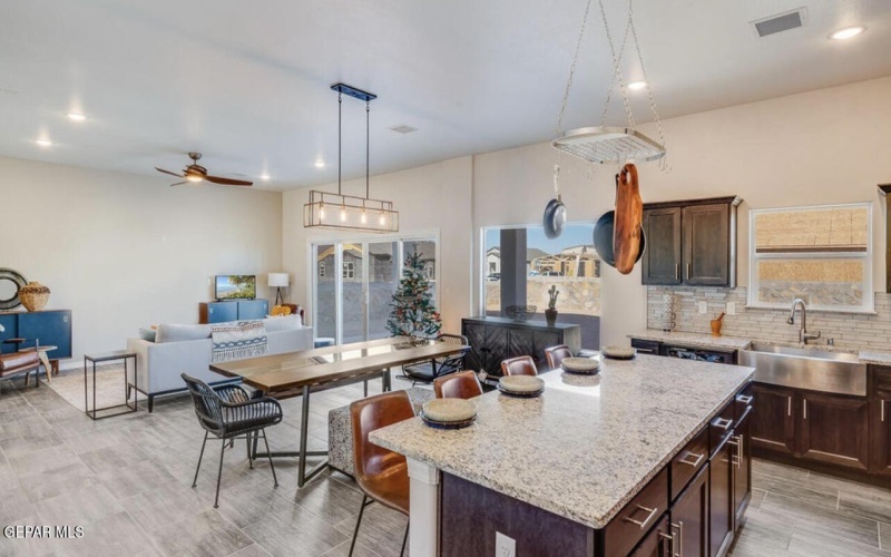 3749 Course Street, El Paso, TX 79938, 5 Bedrooms Bedrooms, ,2 BathroomsBathrooms,Residential,For Sale,3749 Course Street,920805