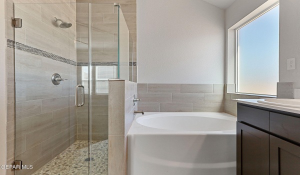 1205 Night Sky Street, Horizon City, TX 79928, 4 Habitaciones Habitaciones , ,3 BañosBaños,Residential,En Venta,1205 Night Sky Street,920809