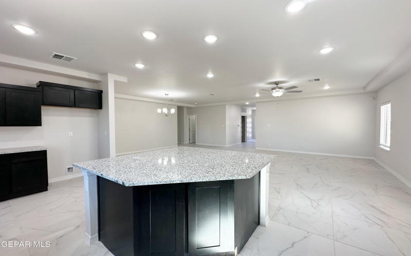 13410 CARTERTON Avenue, Horizon City, TX 79928, 3 Bedrooms Bedrooms, ,3 BathroomsBathrooms,Residential,For Sale,13410 CARTERTON Avenue,918705