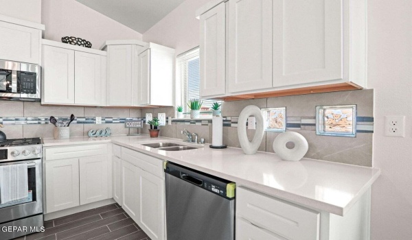 260 Staffs Way, El Paso, TX 79928, 4 Habitaciones Habitaciones , ,2 BañosBaños,Residential,En Venta,260 Staffs Way,918788