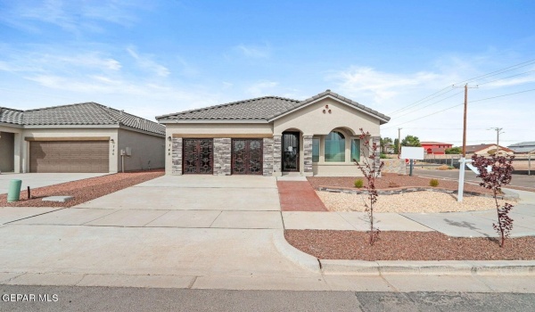 257 Farnborough Street, El Paso, TX 79928, 4 Habitaciones Habitaciones , ,2 BañosBaños,Residential,En Venta,257 Farnborough Street,918789