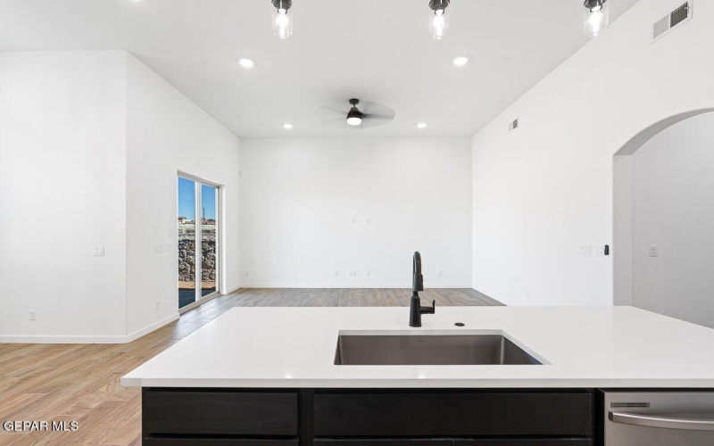 13429 Highworth Drive, El Paso, TX 79928, 4 Bedrooms Bedrooms, ,2 BathroomsBathrooms,Residential,For Sale,13429 Highworth Drive,918816