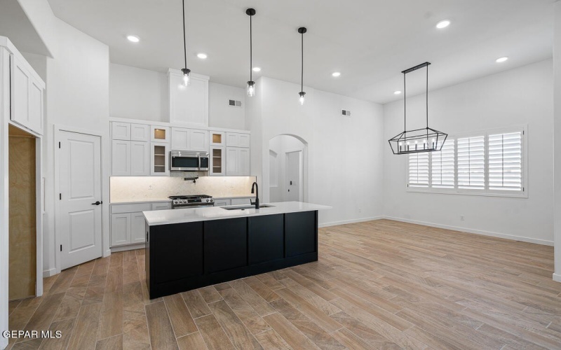 13429 Highworth Drive, El Paso, TX 79928, 4 Bedrooms Bedrooms, ,2 BathroomsBathrooms,Residential,For Sale,13429 Highworth Drive,918816
