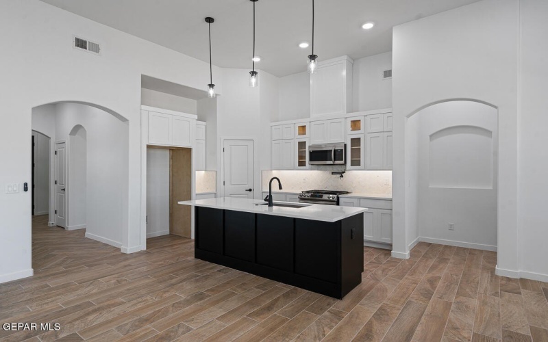 13429 Highworth Drive, El Paso, TX 79928, 4 Bedrooms Bedrooms, ,2 BathroomsBathrooms,Residential,For Sale,13429 Highworth Drive,918816