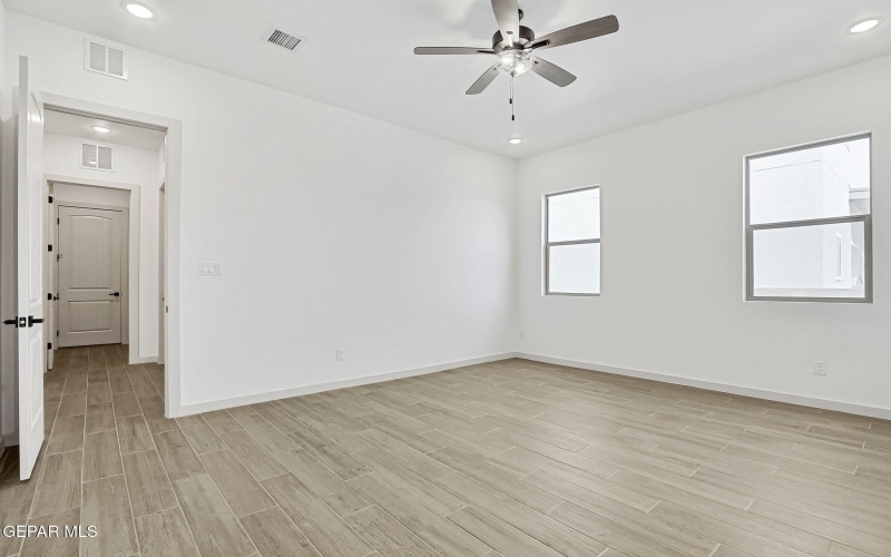962 KEENLAND Avenue, El Paso, TX 79932, 4 Bedrooms Bedrooms, ,3 BathroomsBathrooms,Residential,For Sale,962 KEENLAND Avenue,918839