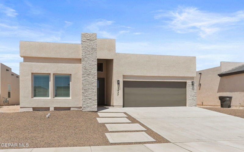 13837 Paseo De Miel Drive, El Paso, TX 79928, 4 Bedrooms Bedrooms, ,2 BathroomsBathrooms,Residential,For Sale,13837 Paseo De Miel Drive,918885