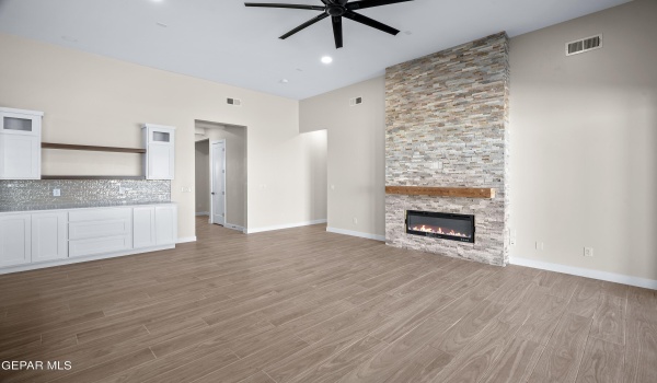 13348 EMERALD FIRE Court, El Paso, TX 79928, 4 Bedrooms Bedrooms, ,3 BathroomsBathrooms,Residential,For Sale,13348 EMERALD FIRE Court,918966